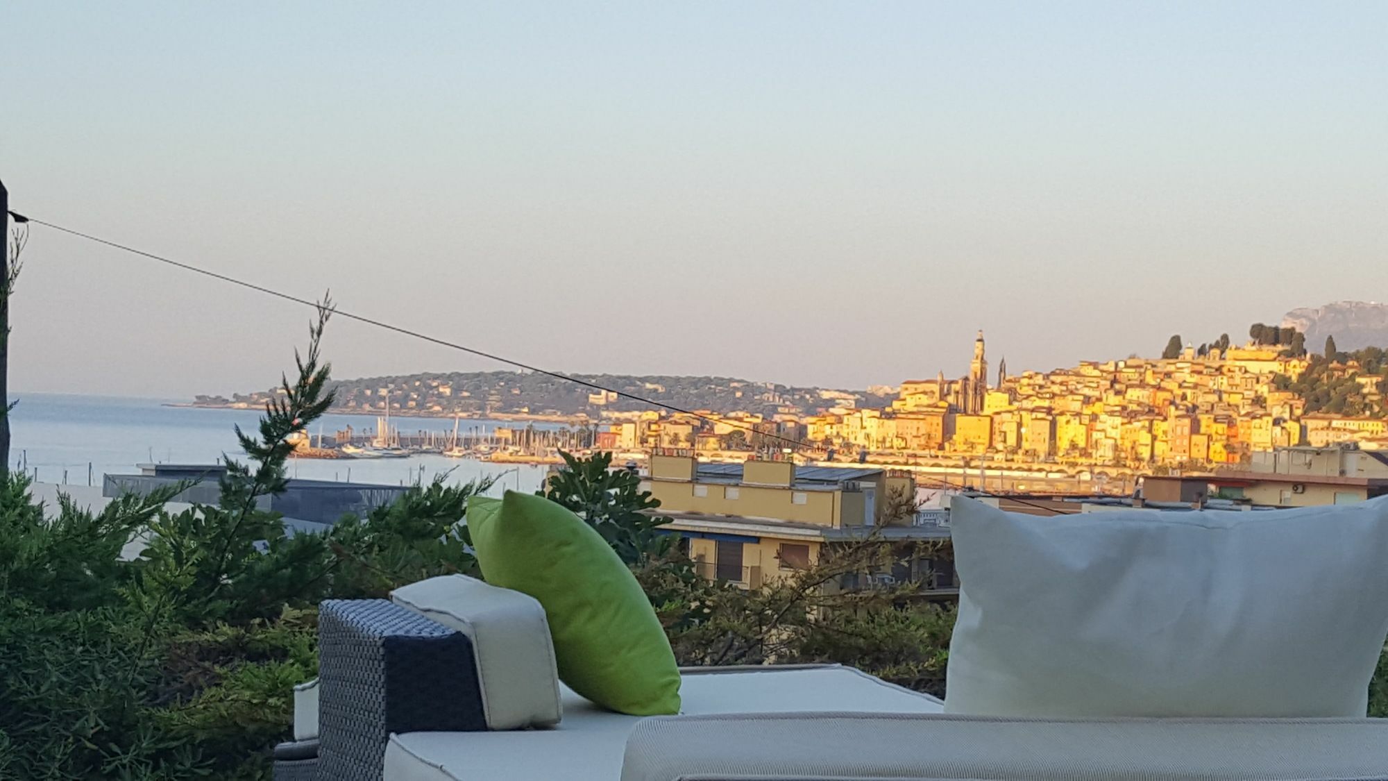 Cap Au Sud,Vue Panoramique Mer,Piscine Ментона Экстерьер фото